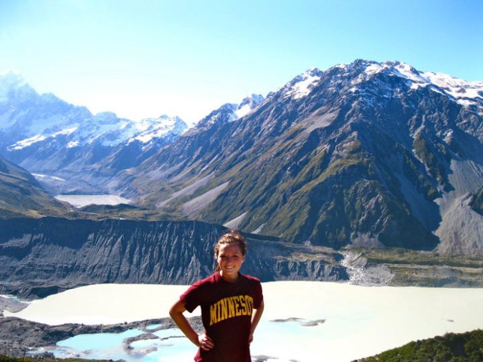 hiking-mt-cook-in-new-zealand
