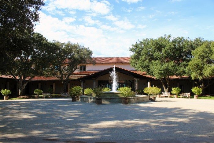 reagan-presidential-library-entrance