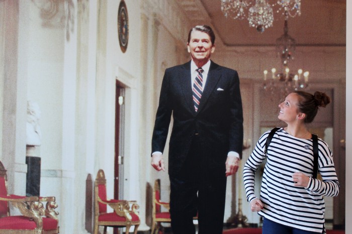 walking-with-reagan-ronald-reagan-presidential-library